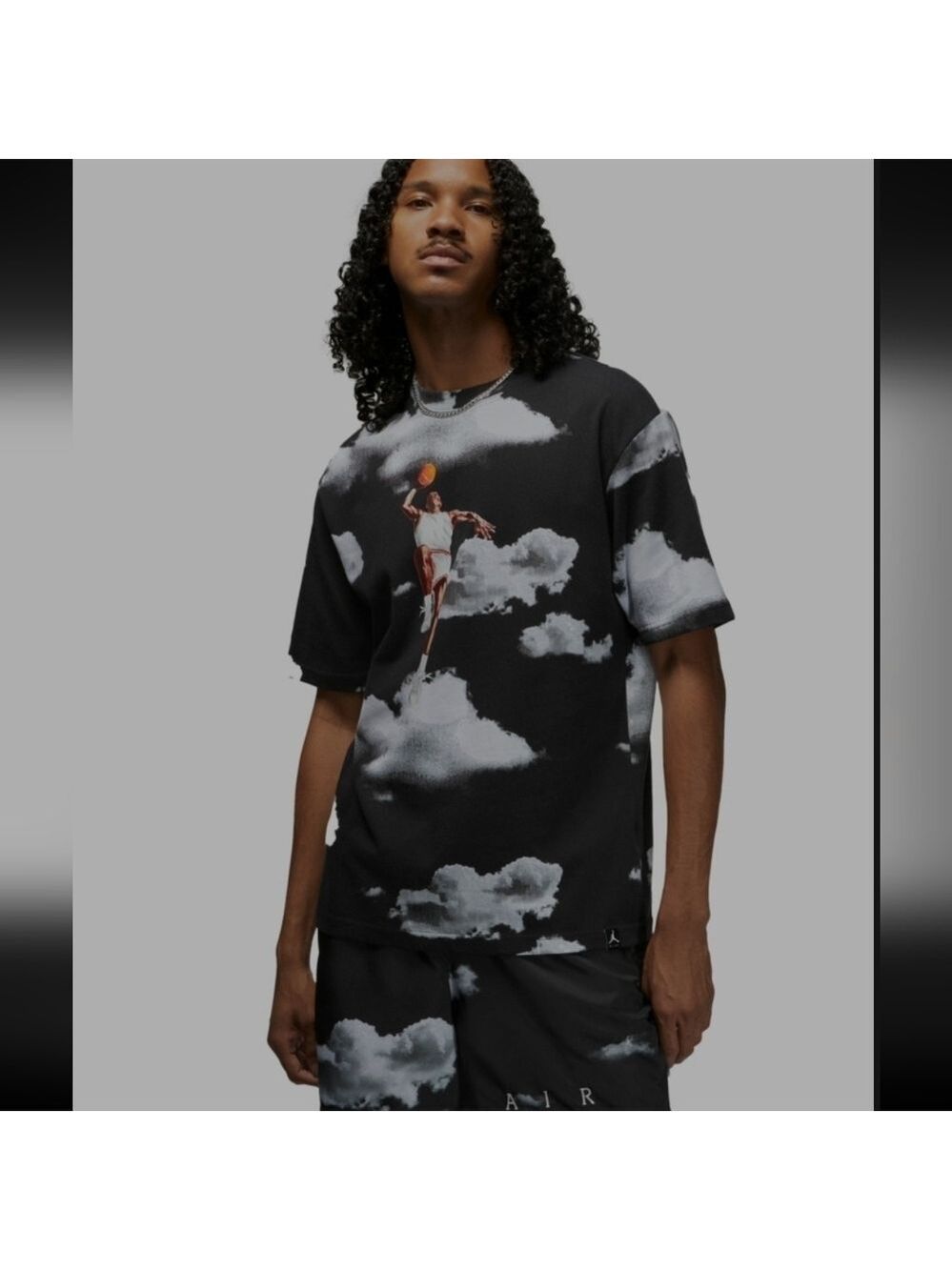 Jordan Essentials Men's Allover Printed STATEMENT T-Shirt new large
